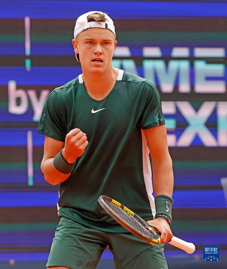 高荣誉的 高荣誉的